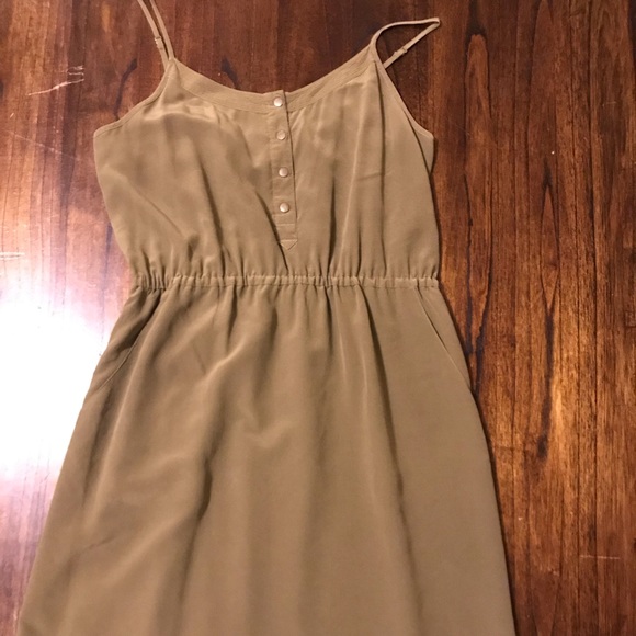 Madewell Dresses & Skirts - Olive Green Madewell size 4 dress.